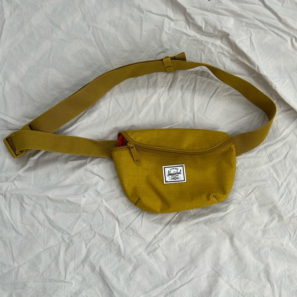 Herschel fanny pack